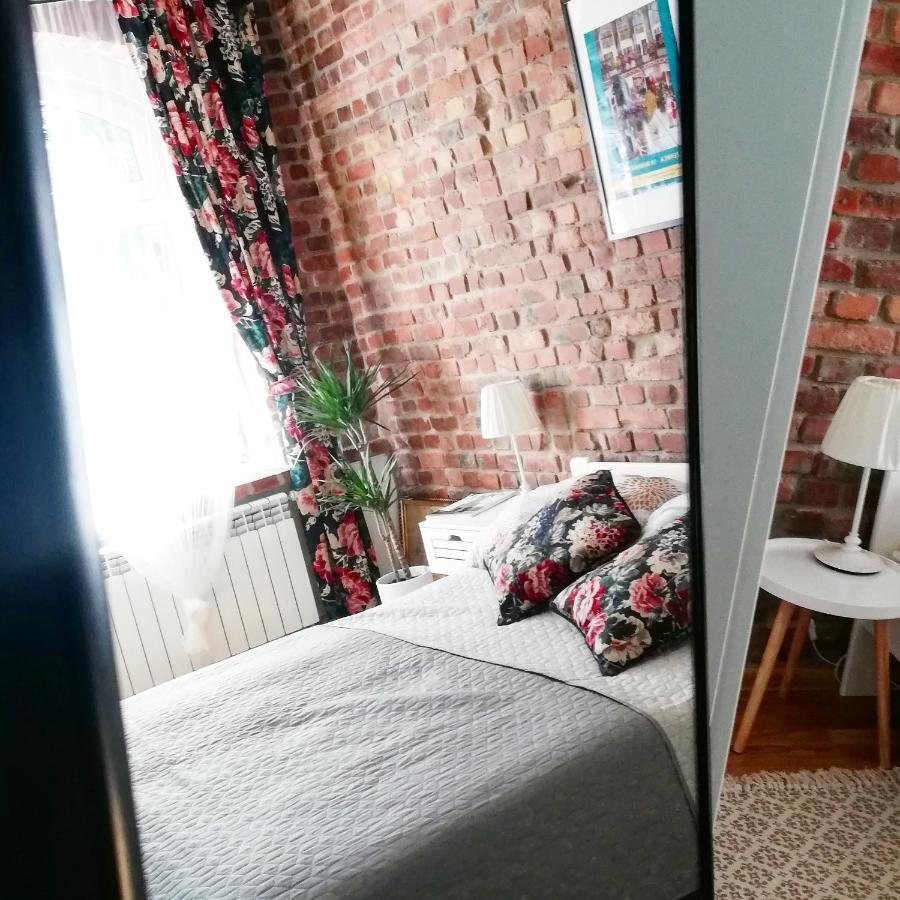 Tukej Apartament Na Nikiszu คาโตวีตเซ ภายนอก รูปภาพ